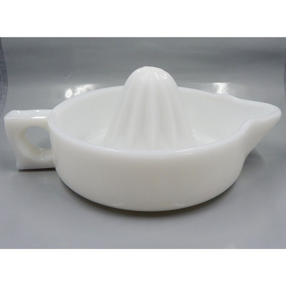 Sunkist Milk Glass Citrus Orange Grapefruit Reamer Juicer Made in USA - Picture 4 of 10